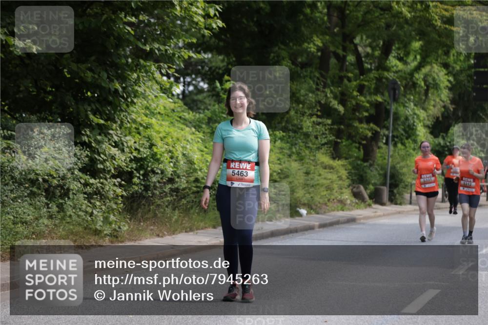 15.06.2025 - REWE Women's Run Jannik Wohlers http://msf.ph/oto/7945263 15.06.2025 10:18:31 Laufen 5463, 5331, 6312 meine-sportfotos.de