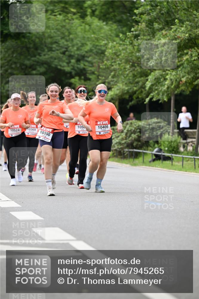 15.06.2025 - REWE Women's Run Dr. Thomas Lammeyer http://msf.ph/oto/7945265 15.06.2025 09:22:46 Laufen 10524, 0369, 10350, 1050, 10405 meine-sportfotos.de
