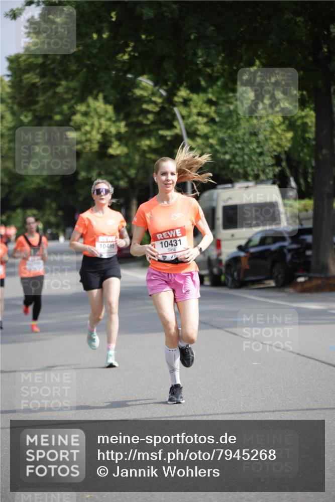 15.06.2025 - REWE Women's Run Jannik Wohlers http://msf.ph/oto/7945268 15.06.2025 08:48:07 Laufen 10431 meine-sportfotos.de
