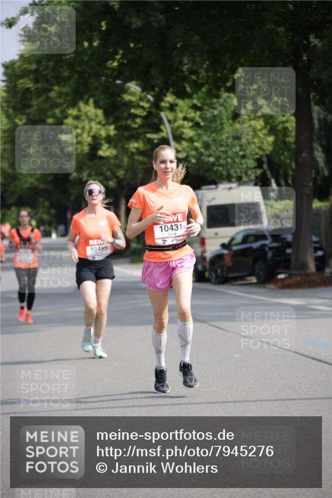 15.06.2025 - REWE Women's Run Jannik Wohlers http://msf.ph/oto/7945276 15.06.2025 08:48:07 Laufen 10495, 10431 meine-sportfotos.de