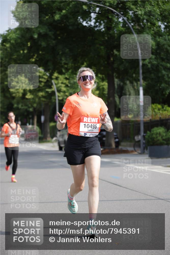 15.06.2025 - REWE Women's Run Jannik Wohlers http://msf.ph/oto/7945391 15.06.2025 08:48:10 Laufen 10495 meine-sportfotos.de