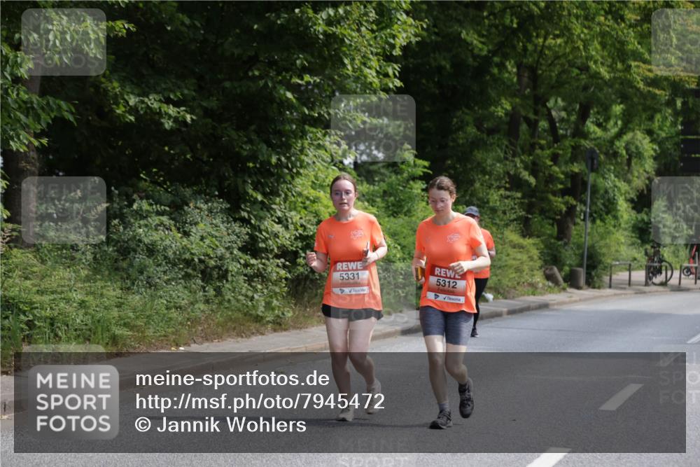 15.06.2025 - REWE Women's Run Jannik Wohlers http://msf.ph/oto/7945472 15.06.2025 10:18:39 Laufen 5331, 5312 meine-sportfotos.de