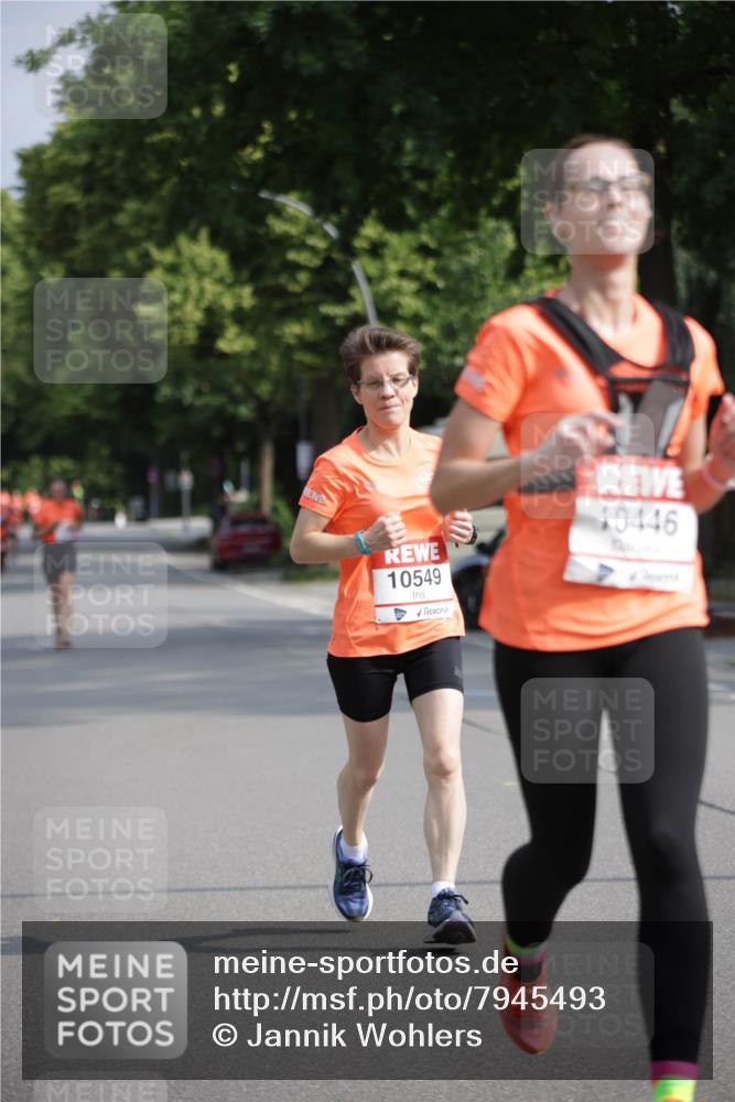 15.06.2025 - REWE Women's Run Jannik Wohlers http://msf.ph/oto/7945493 15.06.2025 08:48:13 Laufen 10549, 10446 meine-sportfotos.de