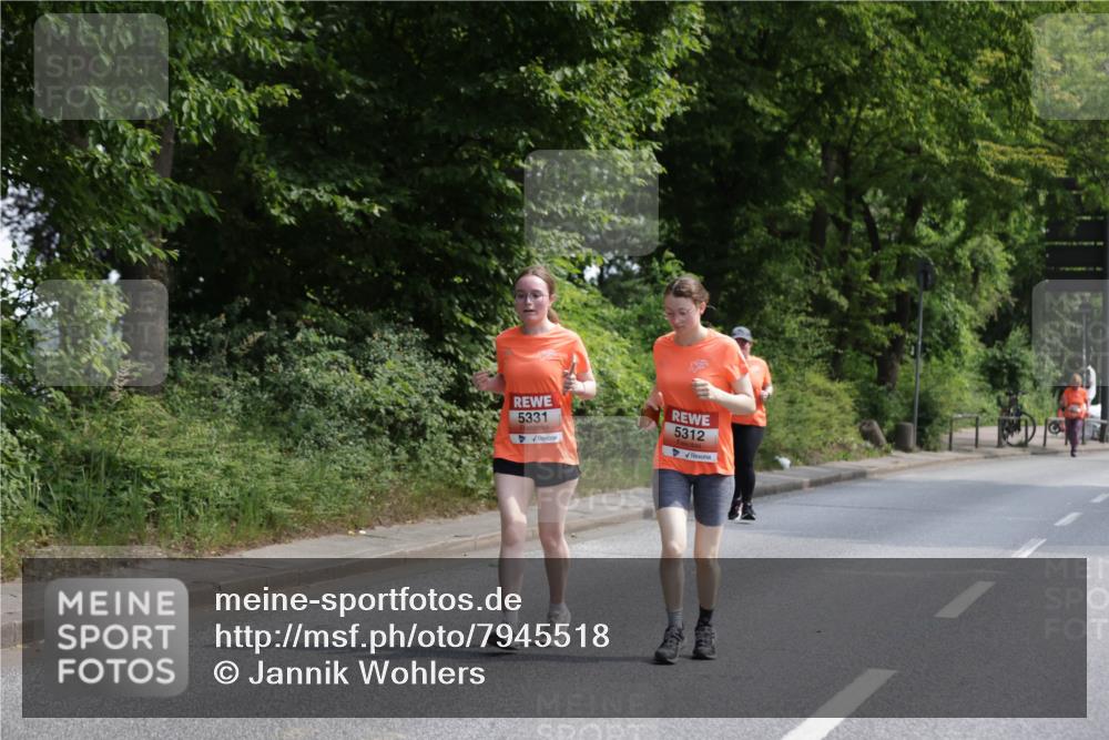 15.06.2025 - REWE Women's Run Jannik Wohlers http://msf.ph/oto/7945518 15.06.2025 10:18:39 Laufen 5331, 5312 meine-sportfotos.de
