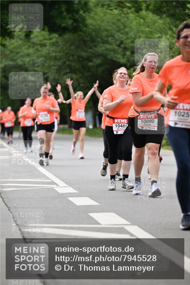 15.06.2025 - REWE Women's Run Dr. Thomas Lammeyer http://msf.ph/oto/7945528 15.06.2025 09:22:53 Laufen 12179, 10481, 10092, 1025 meine-sportfotos.de