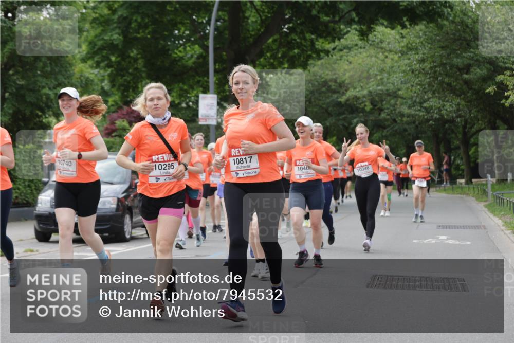 15.06.2025 - REWE Women's Run Jannik Wohlers http://msf.ph/oto/7945532 15.06.2025 08:29:47 Laufen 10740, 10295, 10817, 1046, 10348 meine-sportfotos.de