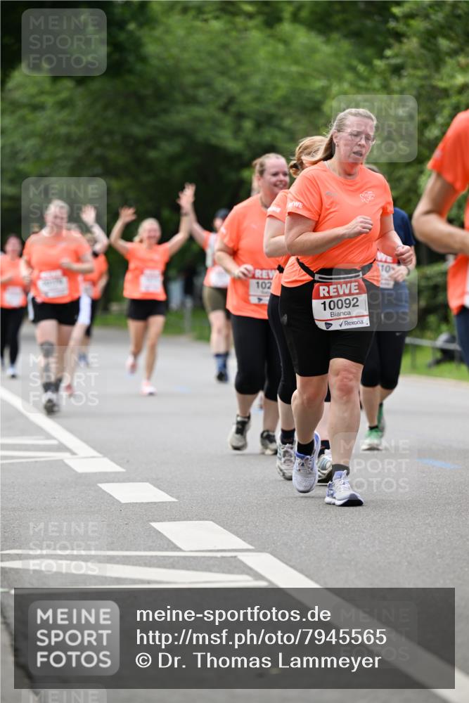 15.06.2025 - REWE Women's Run Dr. Thomas Lammeyer http://msf.ph/oto/7945565 15.06.2025 09:22:54 Laufen 102, 10092, 10 meine-sportfotos.de