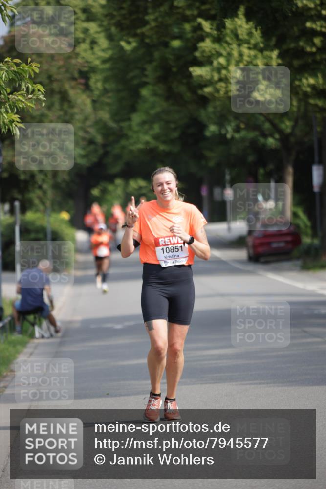 15.06.2025 - REWE Women's Run Jannik Wohlers http://msf.ph/oto/7945577 15.06.2025 08:48:19 Laufen 10851 meine-sportfotos.de