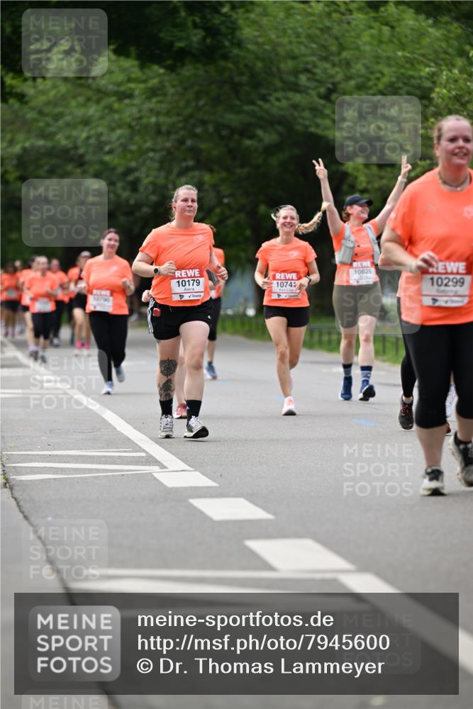 15.06.2025 - REWE Women's Run Dr. Thomas Lammeyer http://msf.ph/oto/7945600 15.06.2025 09:22:55 Laufen 10179, 10825, 1074, 4 meine-sportfotos.de