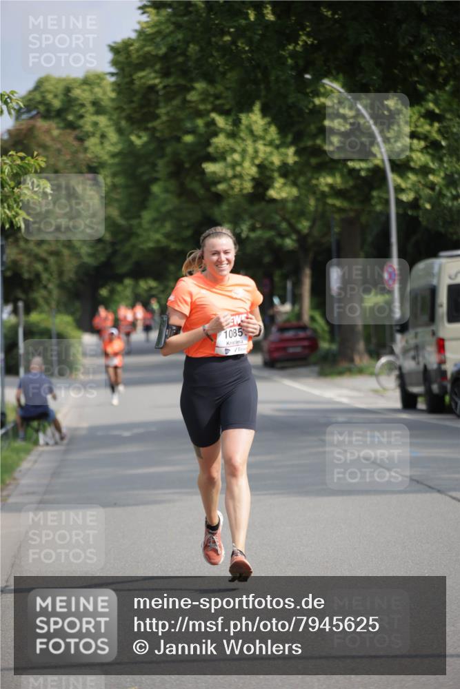 15.06.2025 - REWE Women's Run Jannik Wohlers http://msf.ph/oto/7945625 15.06.2025 08:48:21 Laufen 1085 meine-sportfotos.de