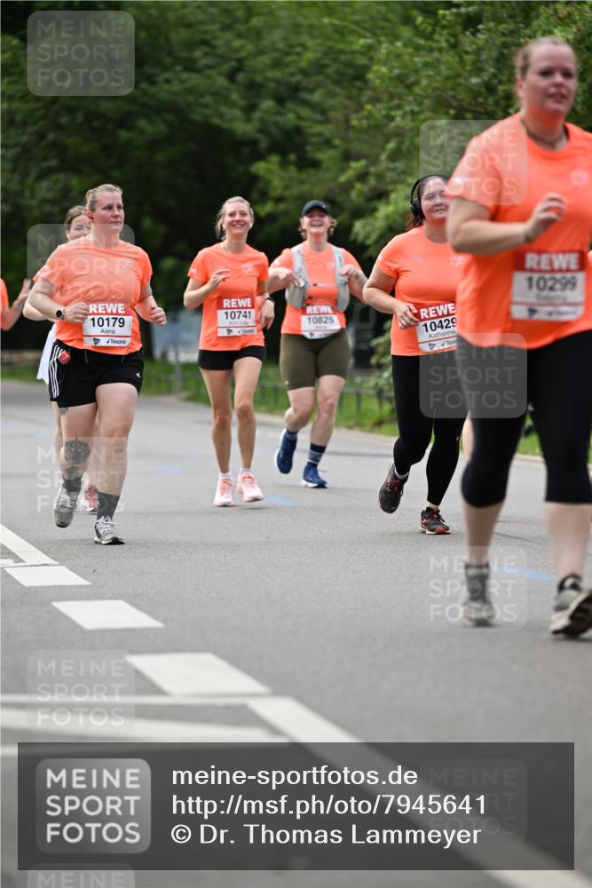 15.06.2025 - REWE Women's Run Dr. Thomas Lammeyer http://msf.ph/oto/7945641 15.06.2025 09:22:56 Laufen 10179, 10741, 10825, 10429, 10299 meine-sportfotos.de