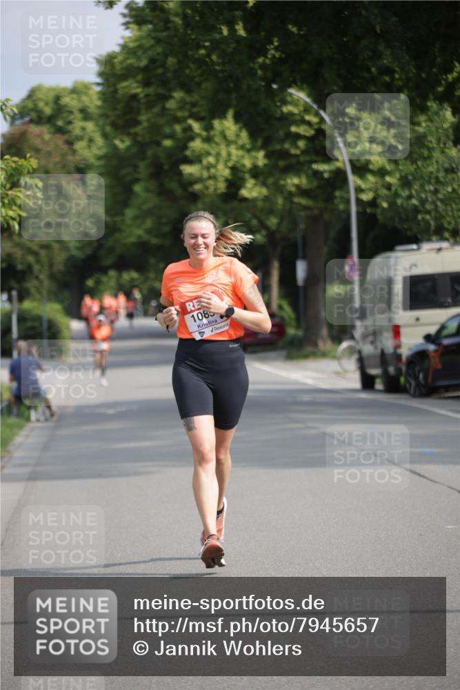 15.06.2025 - REWE Women's Run Jannik Wohlers http://msf.ph/oto/7945657 15.06.2025 08:48:21 Laufen 1085 meine-sportfotos.de