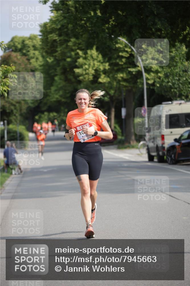 15.06.2025 - REWE Women's Run Jannik Wohlers http://msf.ph/oto/7945663 15.06.2025 08:48:21 Laufen 10 meine-sportfotos.de