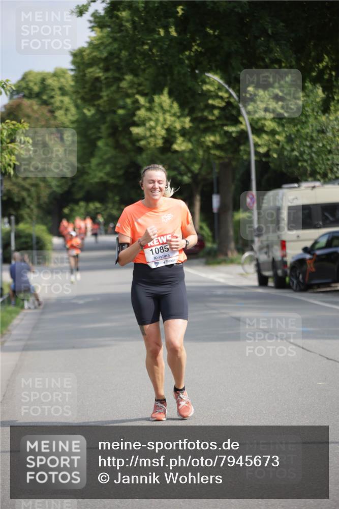 15.06.2025 - REWE Women's Run Jannik Wohlers http://msf.ph/oto/7945673 15.06.2025 08:48:21 Laufen 1085 meine-sportfotos.de