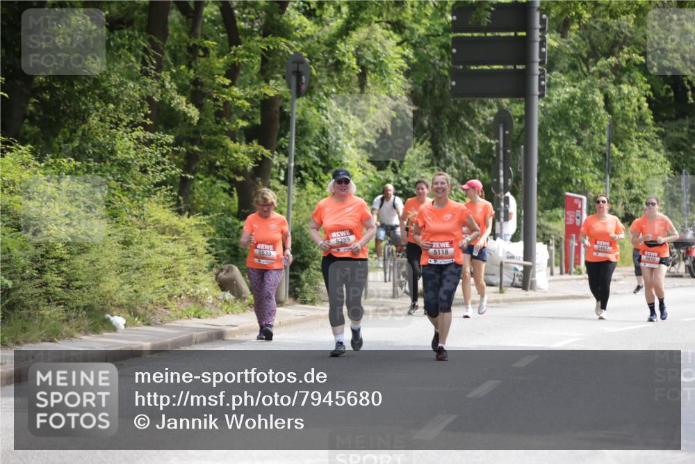 15.06.2025 - REWE Women's Run Jannik Wohlers http://msf.ph/oto/7945680 15.06.2025 10:18:49 Laufen 5289, 5533, 5118, 040, 5487, 5610 meine-sportfotos.de