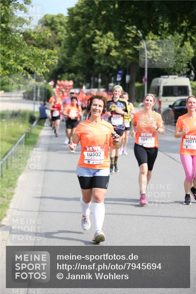 15.06.2025 - REWE Women's Run Jannik Wohlers http://msf.ph/oto/7945694 15.06.2025 09:44:36 Laufen 10502, 10632, 10479, 10211 meine-sportfotos.de