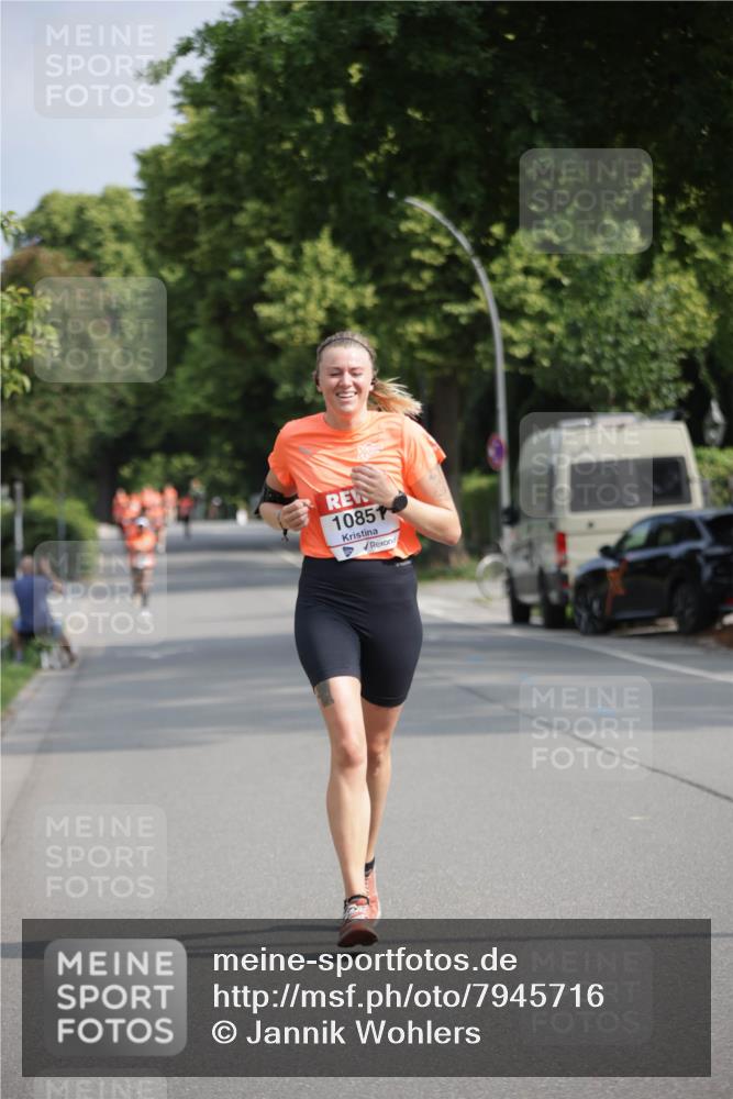 15.06.2025 - REWE Women's Run Jannik Wohlers http://msf.ph/oto/7945716 15.06.2025 08:48:22 Laufen 10851 meine-sportfotos.de