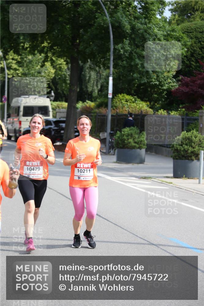 15.06.2025 - REWE Women's Run Jannik Wohlers http://msf.ph/oto/7945722 15.06.2025 09:44:36 Laufen 10479, 10211 meine-sportfotos.de