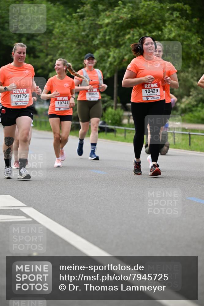 15.06.2025 - REWE Women's Run Dr. Thomas Lammeyer http://msf.ph/oto/7945725 15.06.2025 09:22:58 Laufen 10179, 10825, 10741, 10429 meine-sportfotos.de
