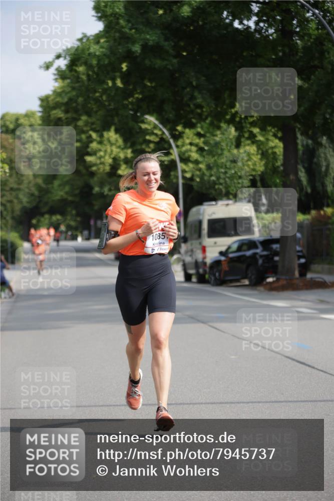 15.06.2025 - REWE Women's Run Jannik Wohlers http://msf.ph/oto/7945737 15.06.2025 08:48:22 Laufen 1085 meine-sportfotos.de