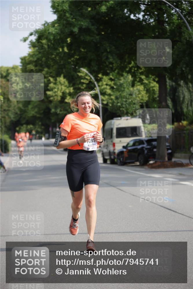 15.06.2025 - REWE Women's Run Jannik Wohlers http://msf.ph/oto/7945741 15.06.2025 08:48:22 Laufen 085 meine-sportfotos.de