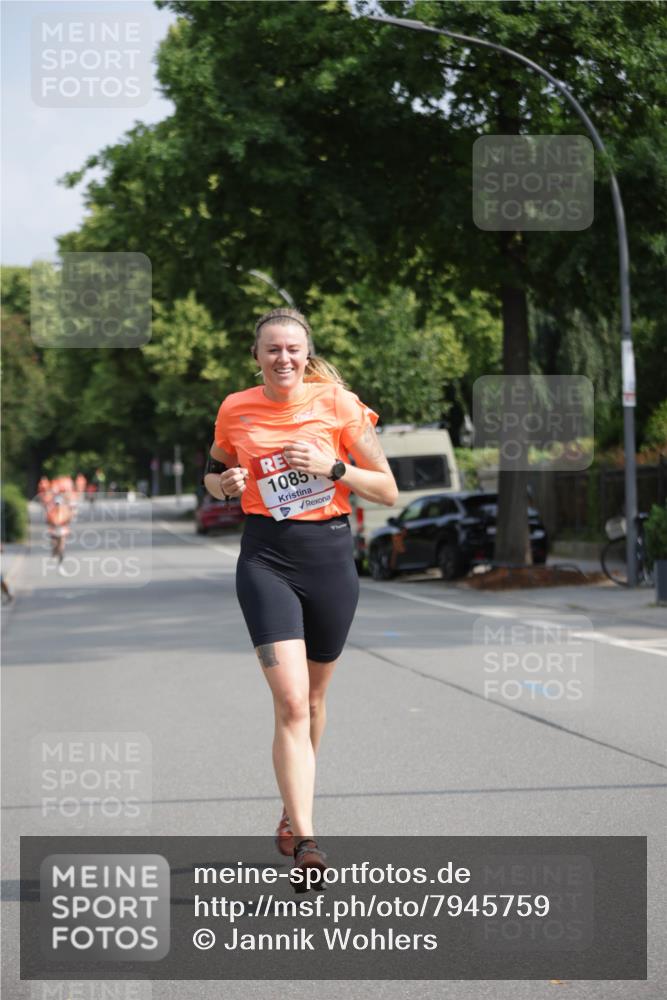 15.06.2025 - REWE Women's Run Jannik Wohlers http://msf.ph/oto/7945759 15.06.2025 08:48:22 Laufen 1085 meine-sportfotos.de