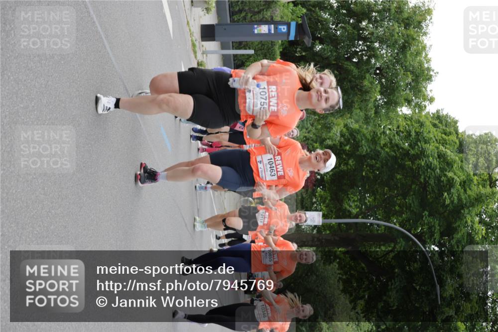 15.06.2025 - REWE Women's Run Jannik Wohlers http://msf.ph/oto/7945769 15.06.2025 08:29:50 Laufen 10755, 10463, 10855, 10111, 10348 meine-sportfotos.de