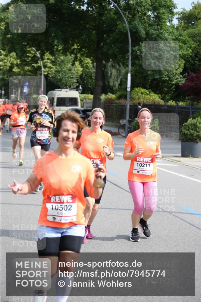 15.06.2025 - REWE Women's Run Jannik Wohlers http://msf.ph/oto/7945774 15.06.2025 09:44:37 Laufen 10652, 10502, 1, 10211 meine-sportfotos.de