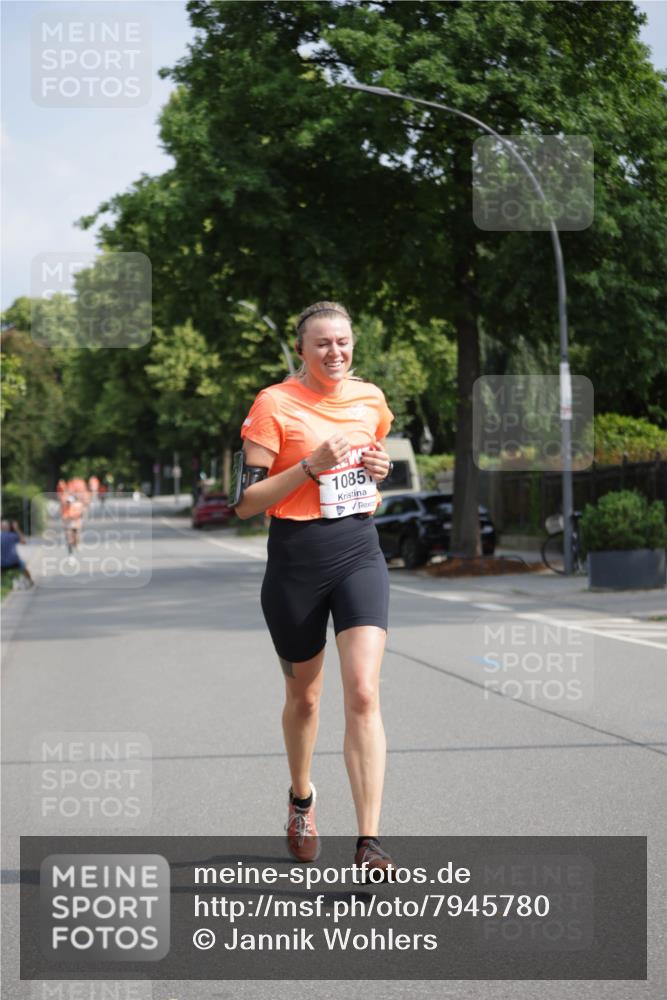 15.06.2025 - REWE Women's Run Jannik Wohlers http://msf.ph/oto/7945780 15.06.2025 08:48:23 Laufen 1085 meine-sportfotos.de