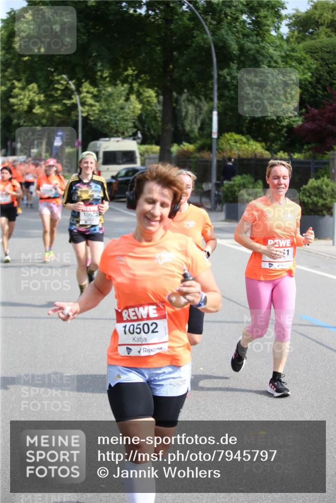 15.06.2025 - REWE Women's Run Jannik Wohlers http://msf.ph/oto/7945797 15.06.2025 09:44:37 Laufen 10652, 10502 meine-sportfotos.de