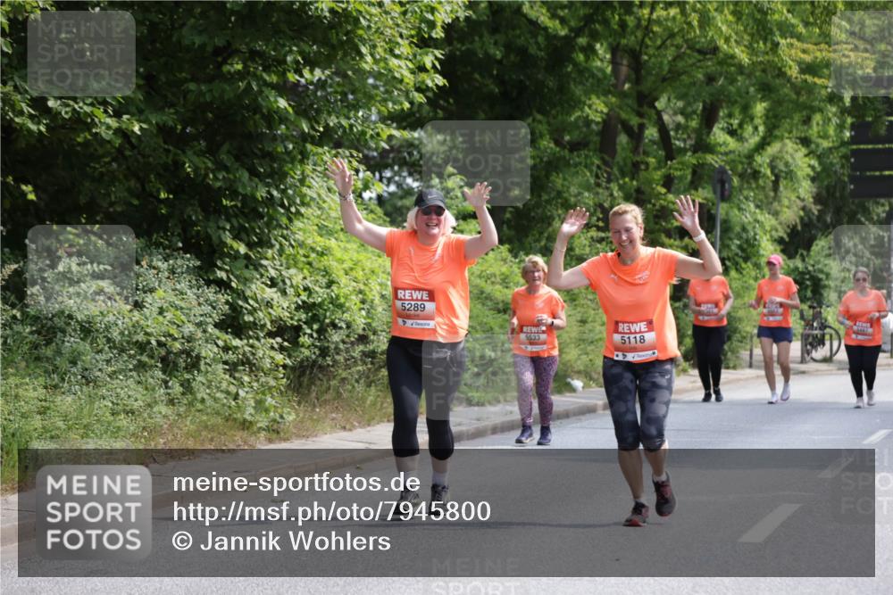15.06.2025 - REWE Women's Run Jannik Wohlers http://msf.ph/oto/7945800 15.06.2025 10:18:57 Laufen 5289, 5533, 5118 meine-sportfotos.de