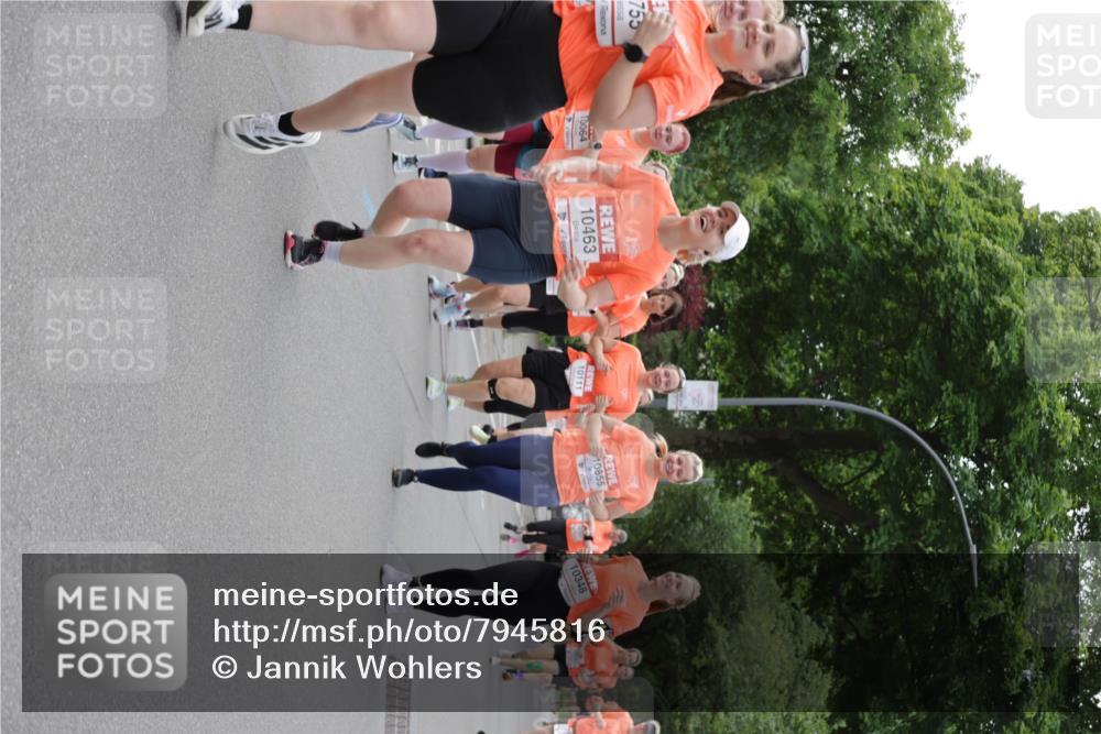 15.06.2025 - REWE Women's Run Jannik Wohlers http://msf.ph/oto/7945816 15.06.2025 08:29:50 Laufen 755, 10064, 10463, 10111, 10855, 10348 meine-sportfotos.de