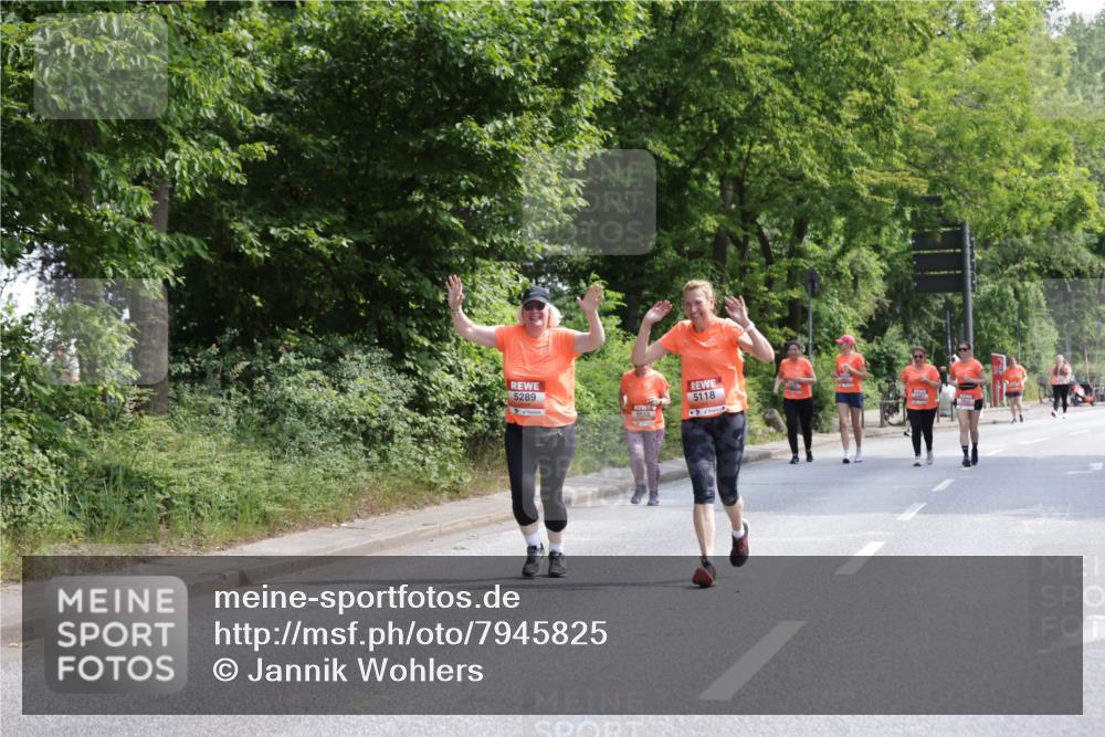 15.06.2025 - REWE Women's Run Jannik Wohlers http://msf.ph/oto/7945825 15.06.2025 10:18:57 Laufen 5289, 5118, 5533 meine-sportfotos.de
