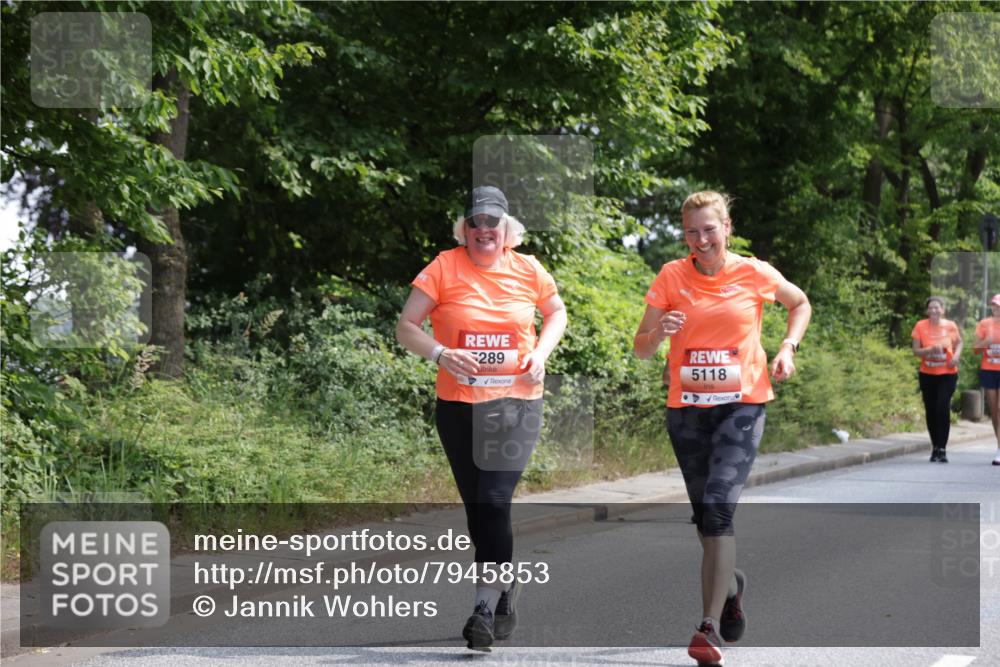 15.06.2025 - REWE Women's Run Jannik Wohlers http://msf.ph/oto/7945853 15.06.2025 10:18:59 Laufen 289, 5118 meine-sportfotos.de