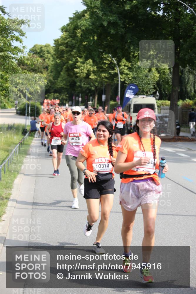 15.06.2025 - REWE Women's Run Jannik Wohlers http://msf.ph/oto/7945916 15.06.2025 09:44:40 Laufen 10175, 10370 meine-sportfotos.de