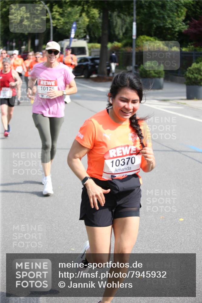 15.06.2025 - REWE Women's Run Jannik Wohlers http://msf.ph/oto/7945932 15.06.2025 09:44:42 Laufen 10175, 10370 meine-sportfotos.de