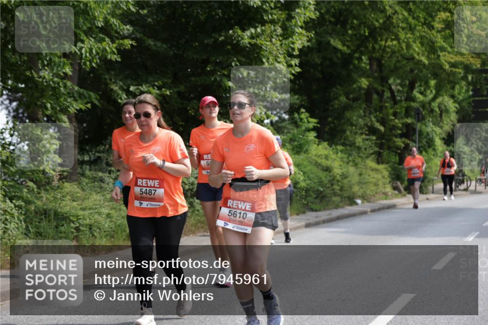 15.06.2025 - REWE Women's Run Jannik Wohlers http://msf.ph/oto/7945961 15.06.2025 10:19:11 Laufen 55, 5487, 5610 meine-sportfotos.de