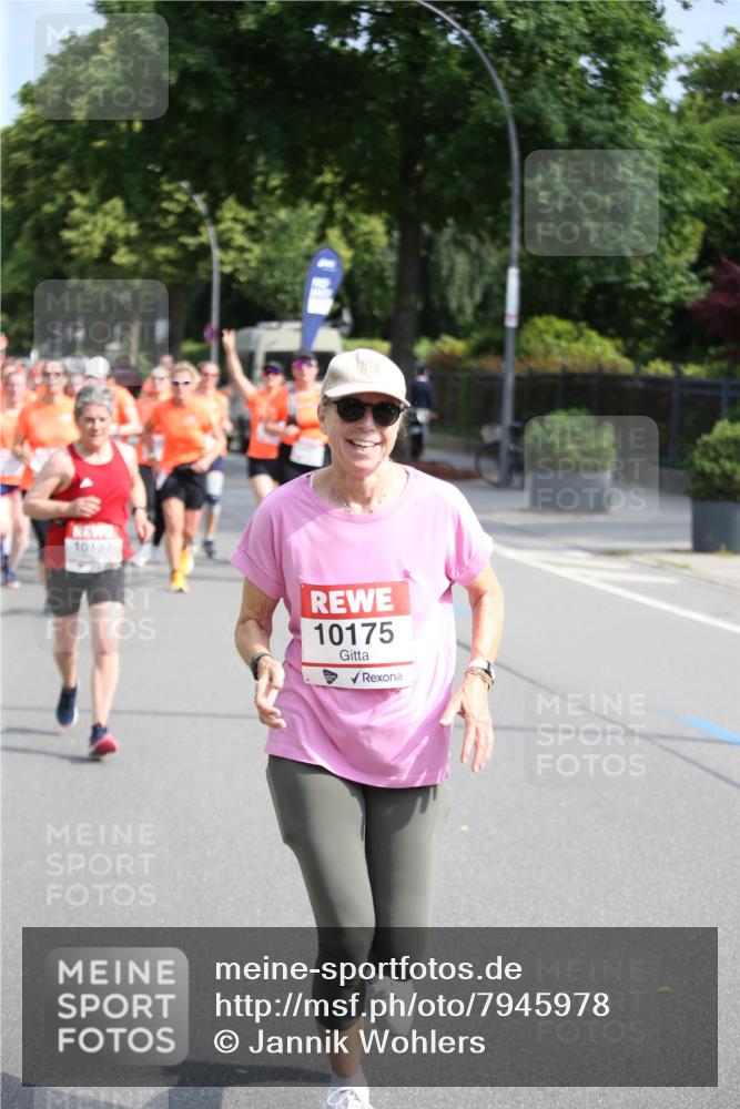 15.06.2025 - REWE Women's Run Jannik Wohlers http://msf.ph/oto/7945978 15.06.2025 09:44:43 Laufen 10127, 10175 meine-sportfotos.de
