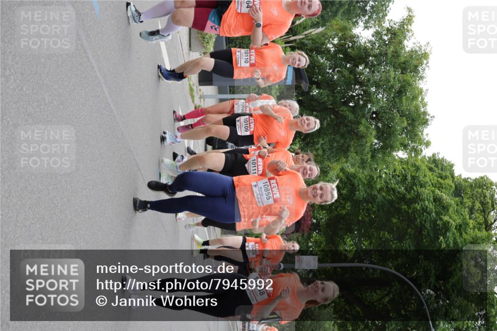15.06.2025 - REWE Women's Run Jannik Wohlers http://msf.ph/oto/7945992 15.06.2025 08:29:52 Laufen 64, 10110, 10855, 10111, 10109, 10040, 10428, 10348 meine-sportfotos.de