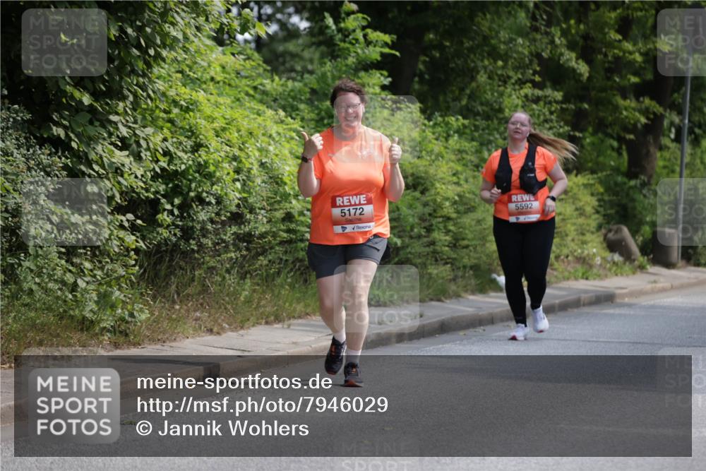 15.06.2025 - REWE Women's Run Jannik Wohlers http://msf.ph/oto/7946029 15.06.2025 10:19:19 Laufen 5172, 5592 meine-sportfotos.de