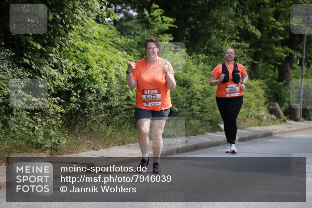 15.06.2025 - REWE Women's Run Jannik Wohlers http://msf.ph/oto/7946039 15.06.2025 10:19:19 Laufen 5172, 5592 meine-sportfotos.de