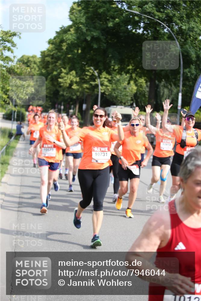 15.06.2025 - REWE Women's Run Jannik Wohlers http://msf.ph/oto/7946044 15.06.2025 09:44:45 Laufen 10573, 10731, 10818, 1012 meine-sportfotos.de