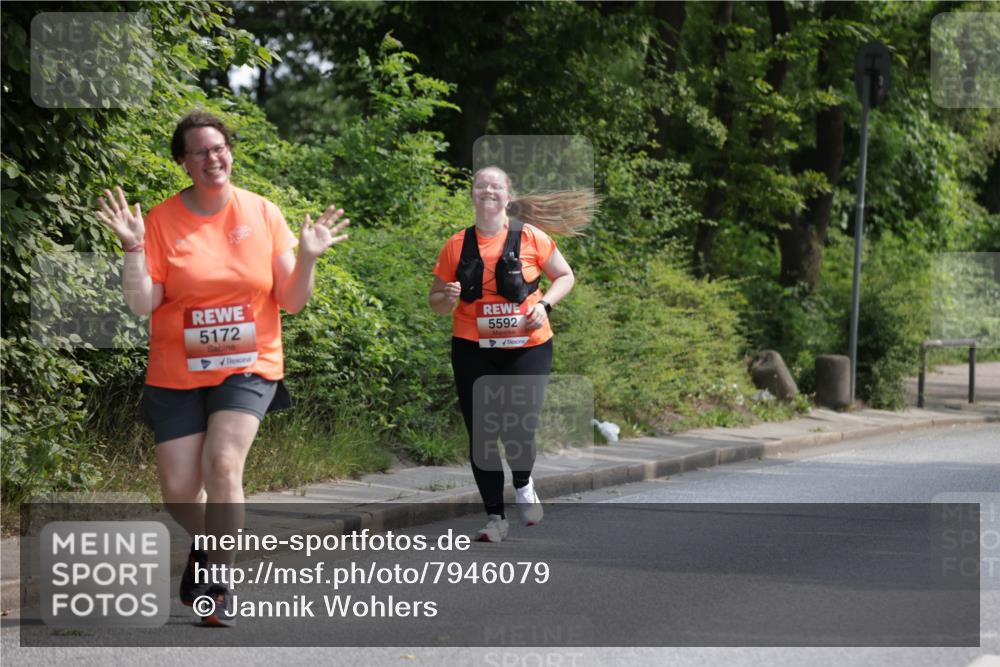 15.06.2025 - REWE Women's Run Jannik Wohlers http://msf.ph/oto/7946079 15.06.2025 10:19:20 Laufen 5172, 5592 meine-sportfotos.de