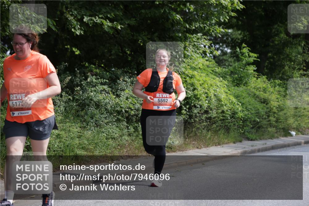 15.06.2025 - REWE Women's Run Jannik Wohlers http://msf.ph/oto/7946096 15.06.2025 10:19:24 Laufen 5172, 5592 meine-sportfotos.de