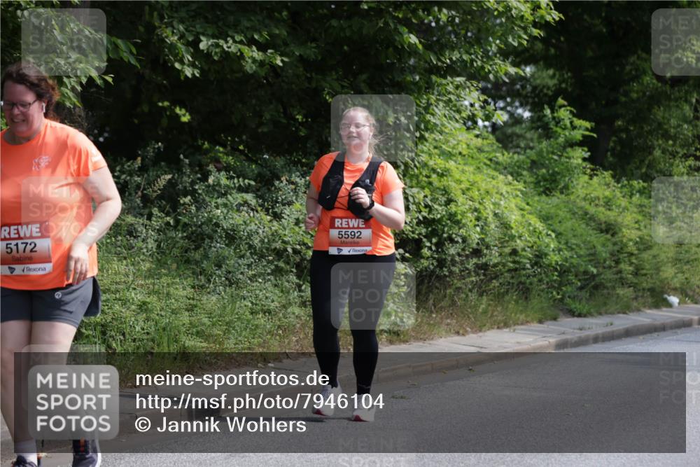 15.06.2025 - REWE Women's Run Jannik Wohlers http://msf.ph/oto/7946104 15.06.2025 10:19:24 Laufen 5172, 5592 meine-sportfotos.de