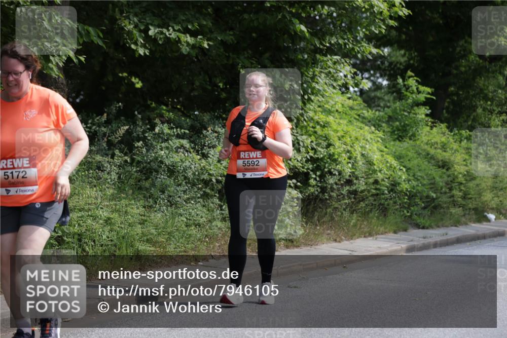 15.06.2025 - REWE Women's Run Jannik Wohlers http://msf.ph/oto/7946105 15.06.2025 10:19:24 Laufen 5172, 5592 meine-sportfotos.de