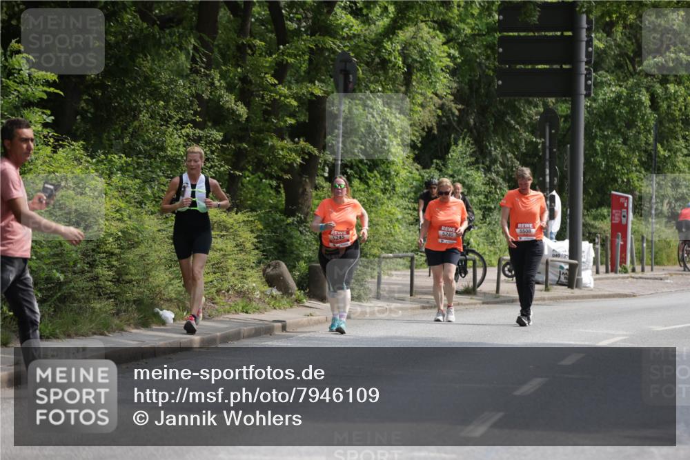 15.06.2025 - REWE Women's Run Jannik Wohlers http://msf.ph/oto/7946109 15.06.2025 10:19:46 Laufen 5508, 5240, 5245, 040, 2 meine-sportfotos.de