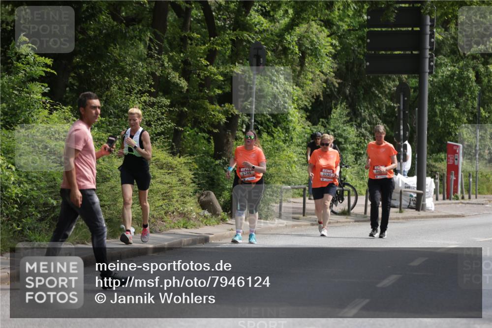 15.06.2025 - REWE Women's Run Jannik Wohlers http://msf.ph/oto/7946124 15.06.2025 10:19:46 Laufen 5245, 5240, 040, 2, 7014 meine-sportfotos.de