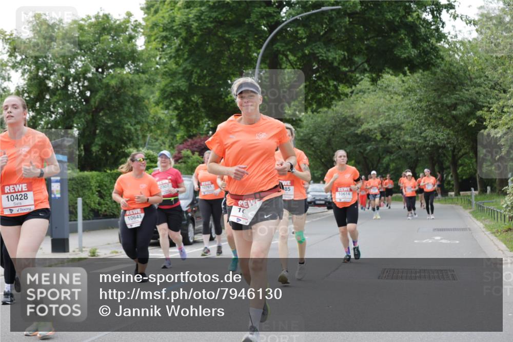 15.06.2025 - REWE Women's Run Jannik Wohlers http://msf.ph/oto/7946130 15.06.2025 08:29:55 Laufen 10428, 10643, 0307, 10761, 10, 85, 10614 meine-sportfotos.de