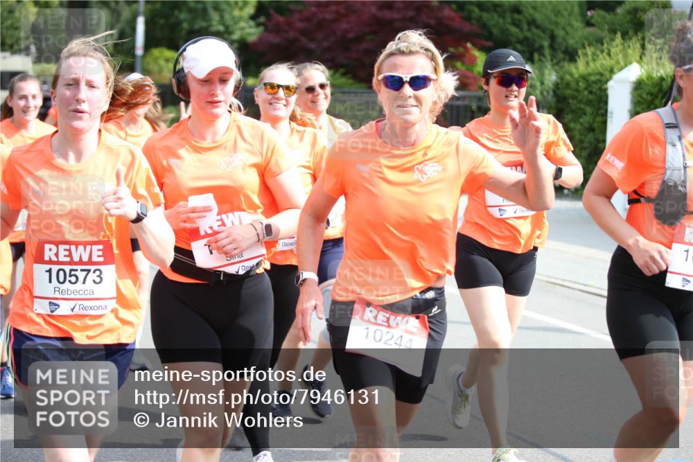 15.06.2025 - REWE Women's Run Jannik Wohlers http://msf.ph/oto/7946131 15.06.2025 09:44:47 Laufen 10573, 10244 meine-sportfotos.de